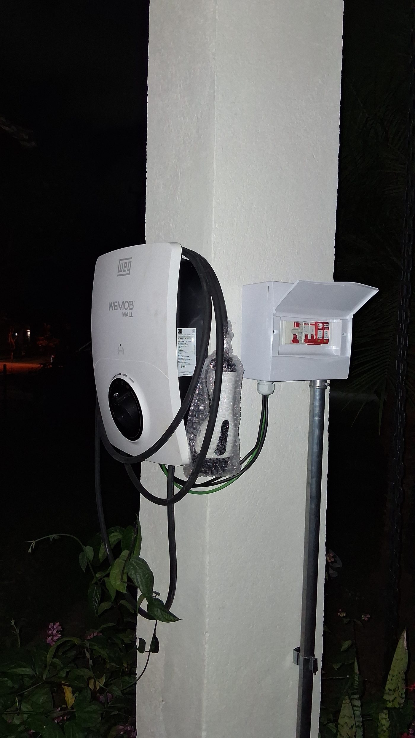 Instalação de Wallbox WEG para recarga do Volvo EX30